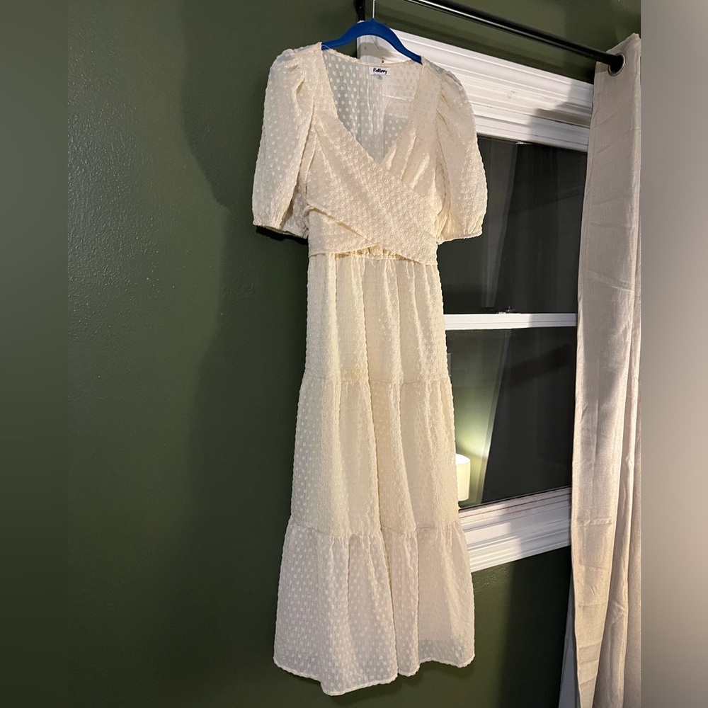 RedBerry Cream Size 12 Midi Dress